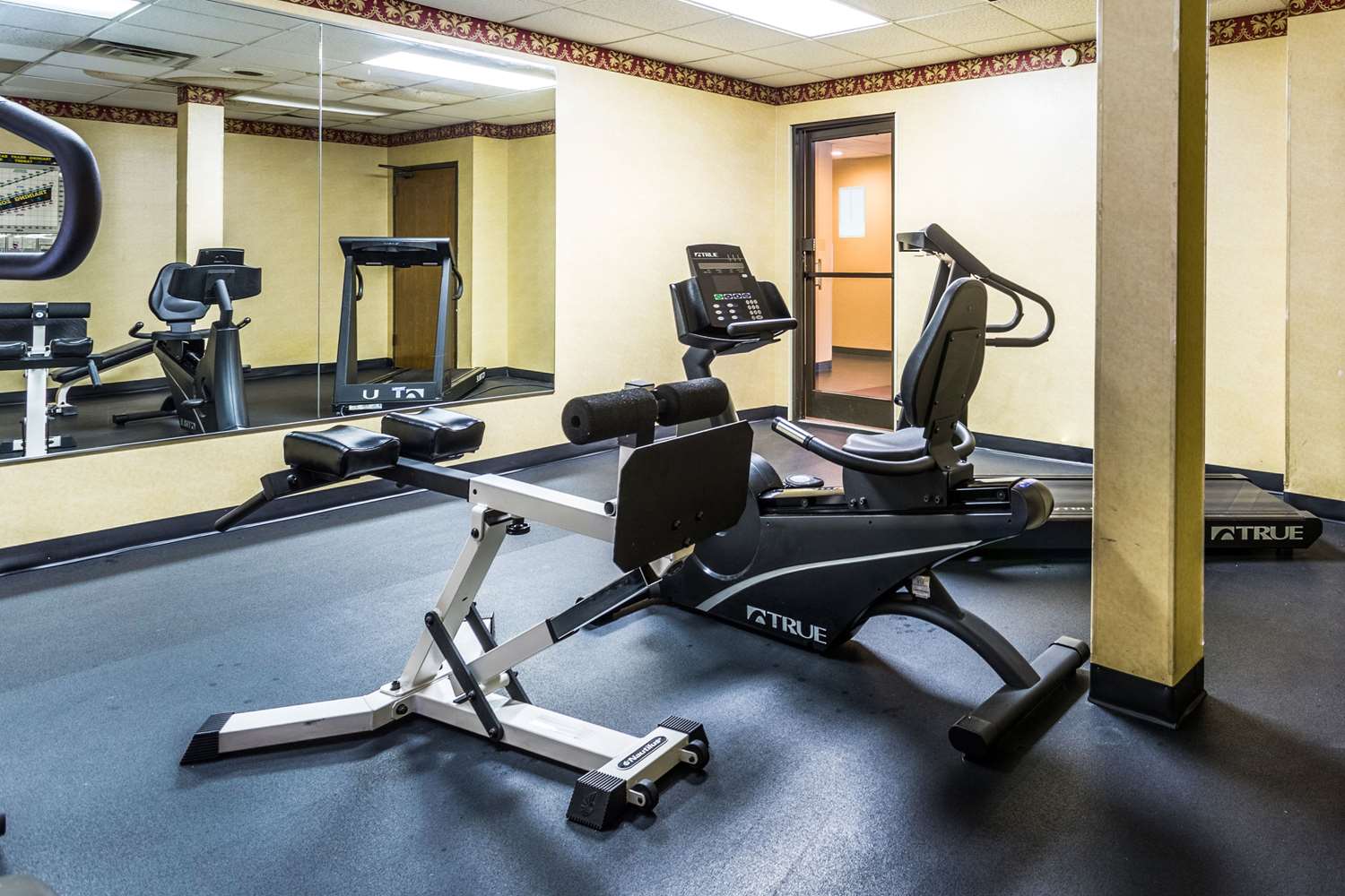 Econo Lodge Homewood Birmingham - photo 24