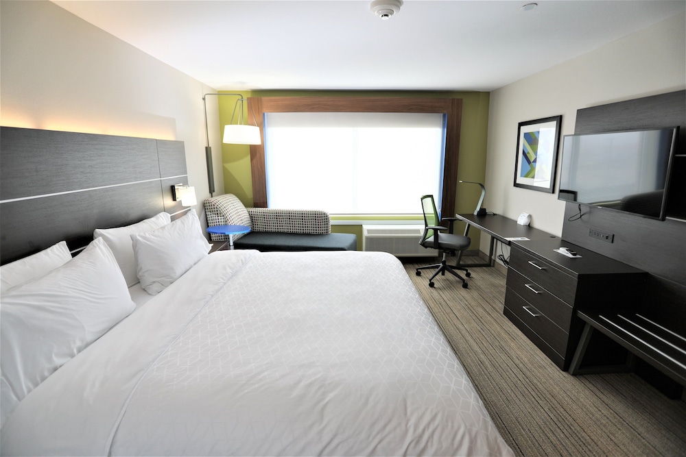 Holiday Inn Express & Suites Forney by IHG - photo 10