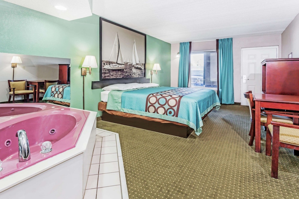 Super 8 by Wyndham Marianna I 10 - photo 23