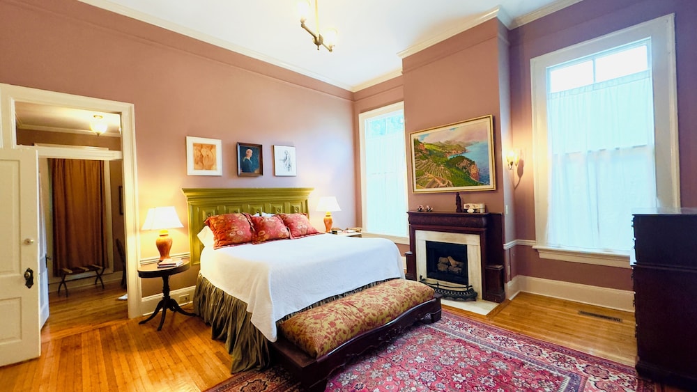 Rothschild Pound House Inn - photo 6