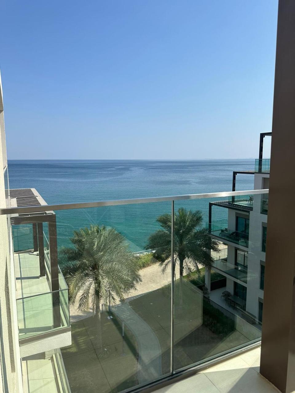 Solo Realty Apartments at Address Residence Fujairah — 4-Star Luxury Hotel in Al Fujairah City, United Arab Emirates