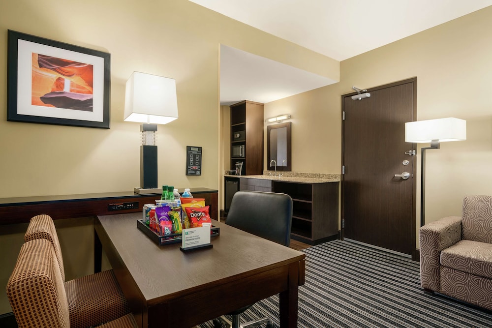 Embassy Suites by Hilton Salt Lake West Valley City - photo 41
