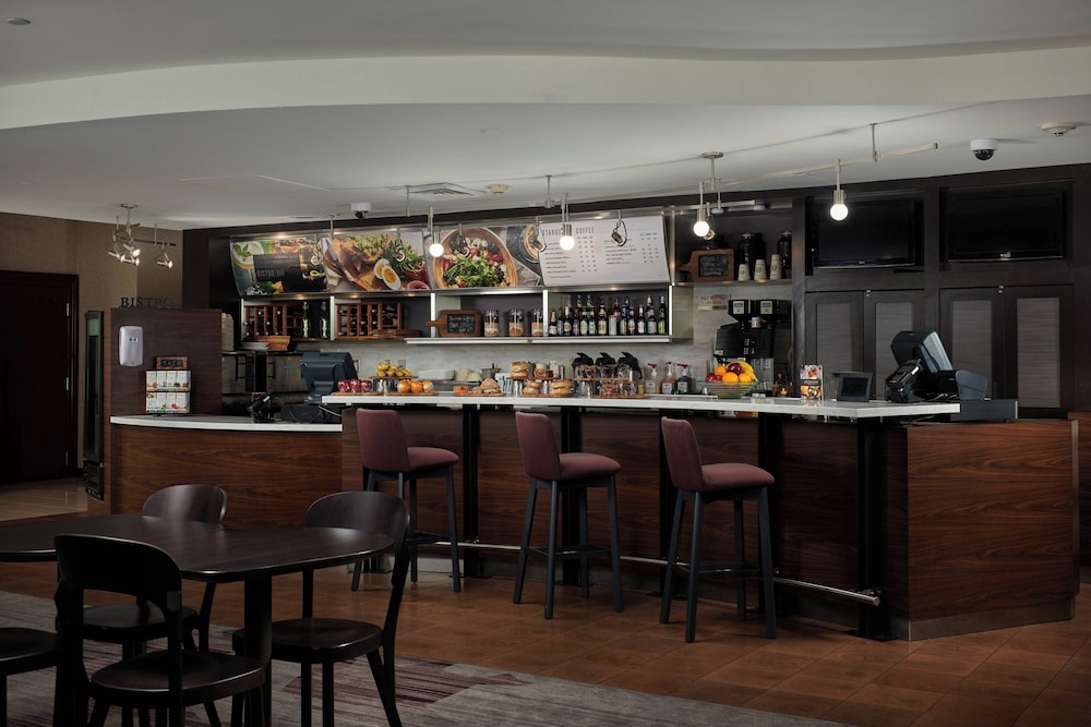 Courtyard by Marriott Bristol - photo 21