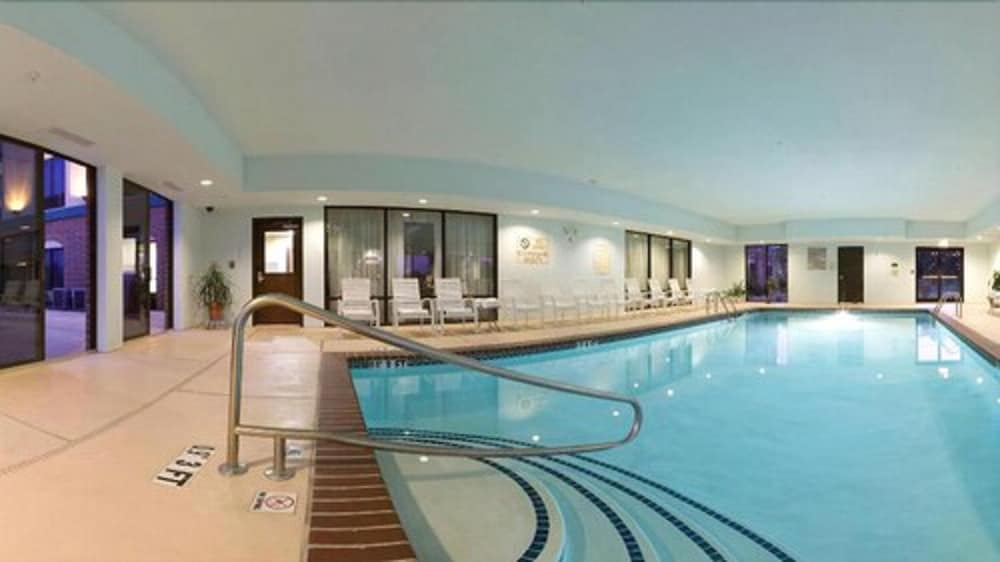 Holiday Inn Express Hotel & Suites Dyersburg by IHG - photo 38