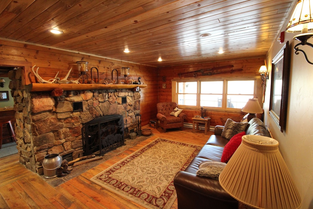 The Historic Wapiti Lodge - photo 130