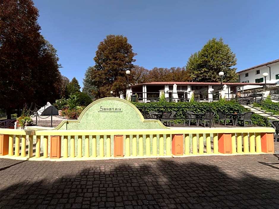 Terme Di Monte Valenza — hotel in Valenza