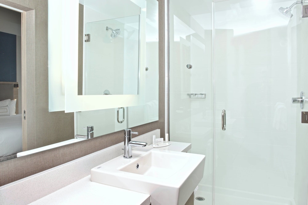 SpringHill Suites by Marriott Seattle Issaquah - photo 16