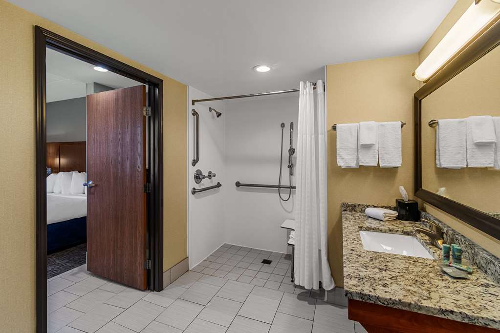 Best Western Bridgeview Hotel - photo 16