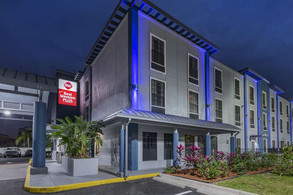 Best Western Plus Bradenton Gateway Hotel - photo 9