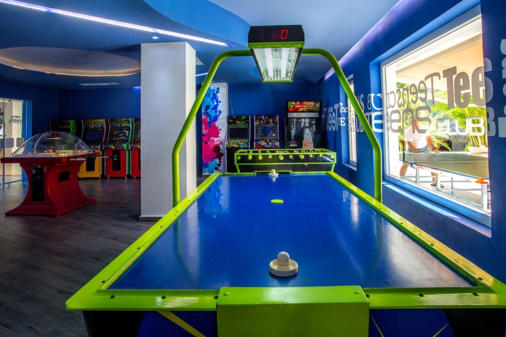 Children's play area - indoor