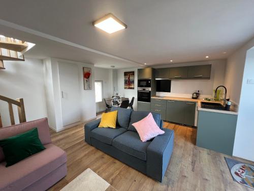Les Ronces - carbon neutral hotel in Unknown City