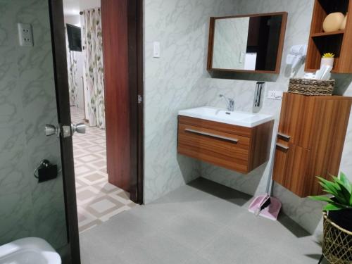 Seaview Residence Garden Room1 — 4-Star Luxury Hotel in Binlod, Philippines