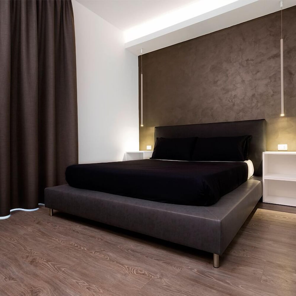 Minimal Rooms - carbon neutral hotel in Gallipoli