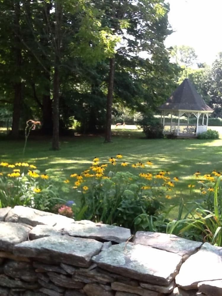 Spring Hill Inn - photo 38