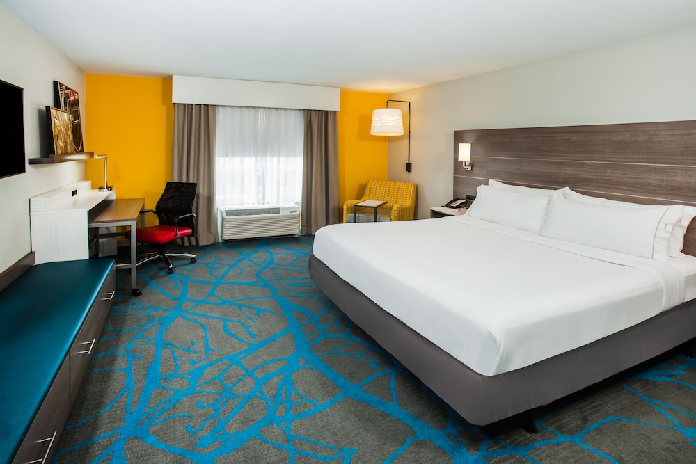 Holiday Inn Express & Suites Litchfield West by IHG - photo 13