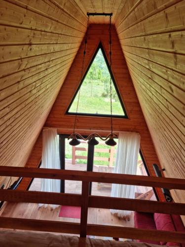 Cottage Tvishi