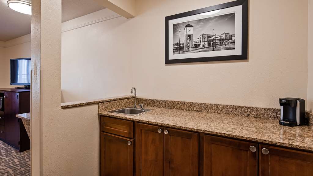Best Western Plus Peoria - photo 15