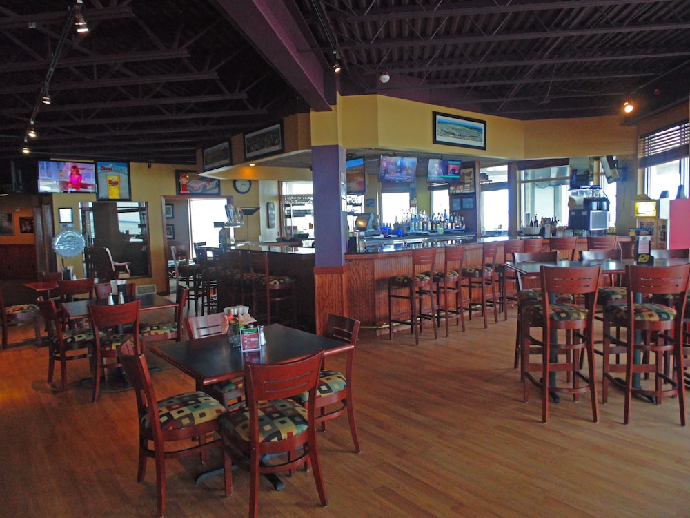 Lakeside Resort and Conference Center - photo 53