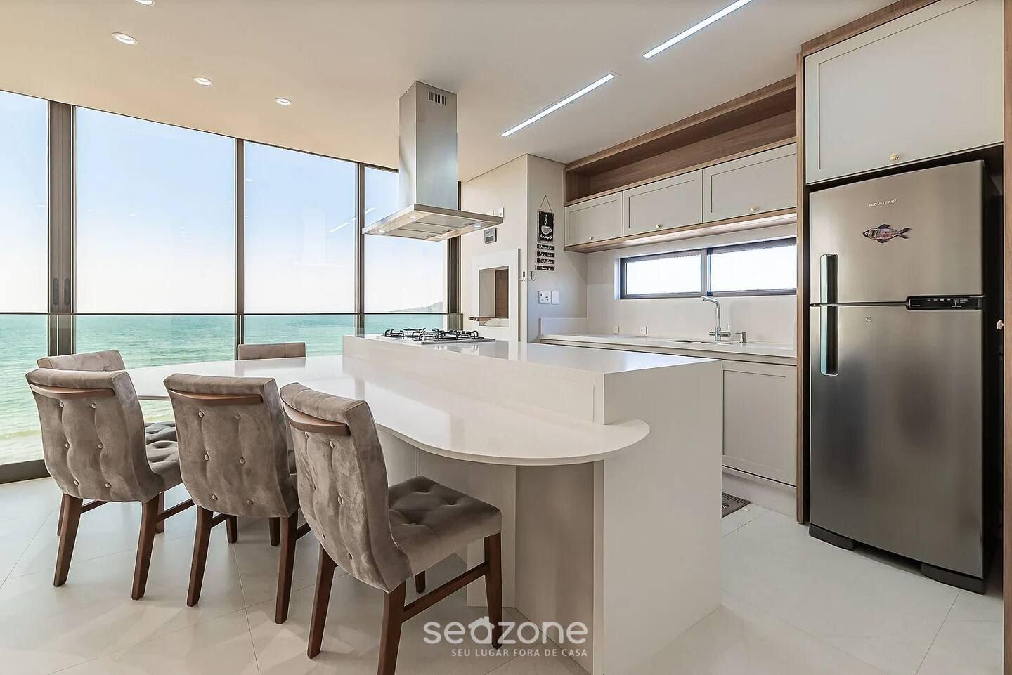 Apto moderno c vista mar a 75m da praia LLR802 — 4-Star Luxury Hotel in Itapema, Brasil