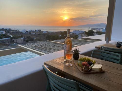 Ostria View Suites Mykonos — 4-Star Luxury Hotel in Mykonos, Greece