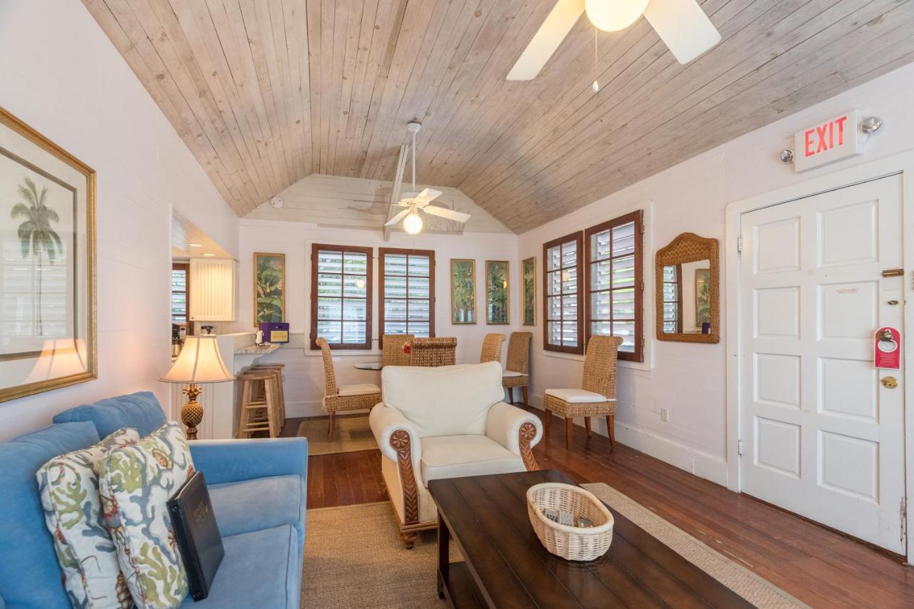 Hemingway's View - carbon neutral hotel in Key West