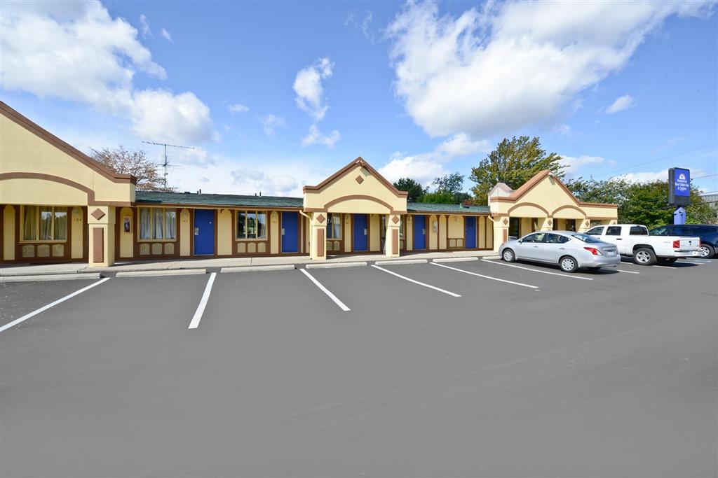 Americas Best Value Inn Suites Warren Detroit — Warren