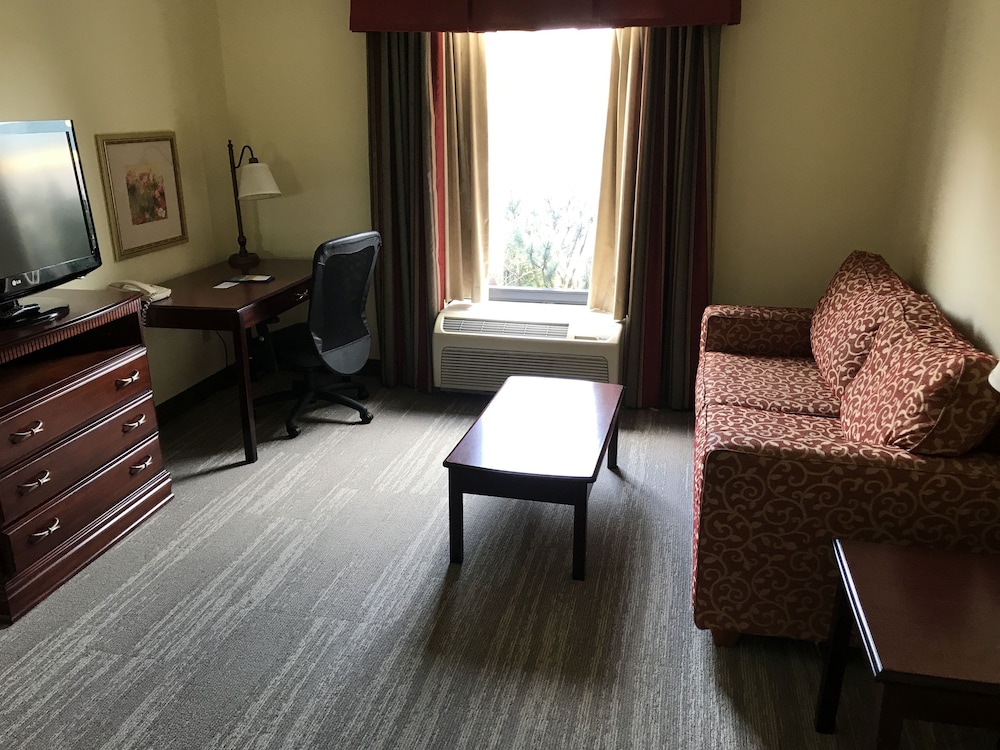 Hampton Inn & Suites Lamar - photo 32