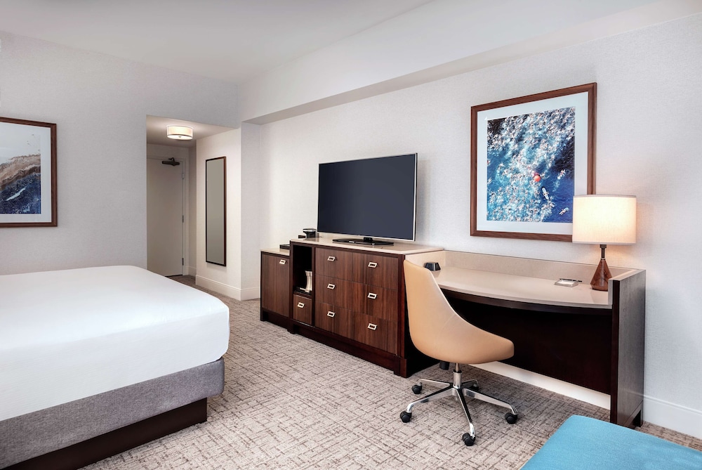 Hilton San Diego Bayfront - photo 16