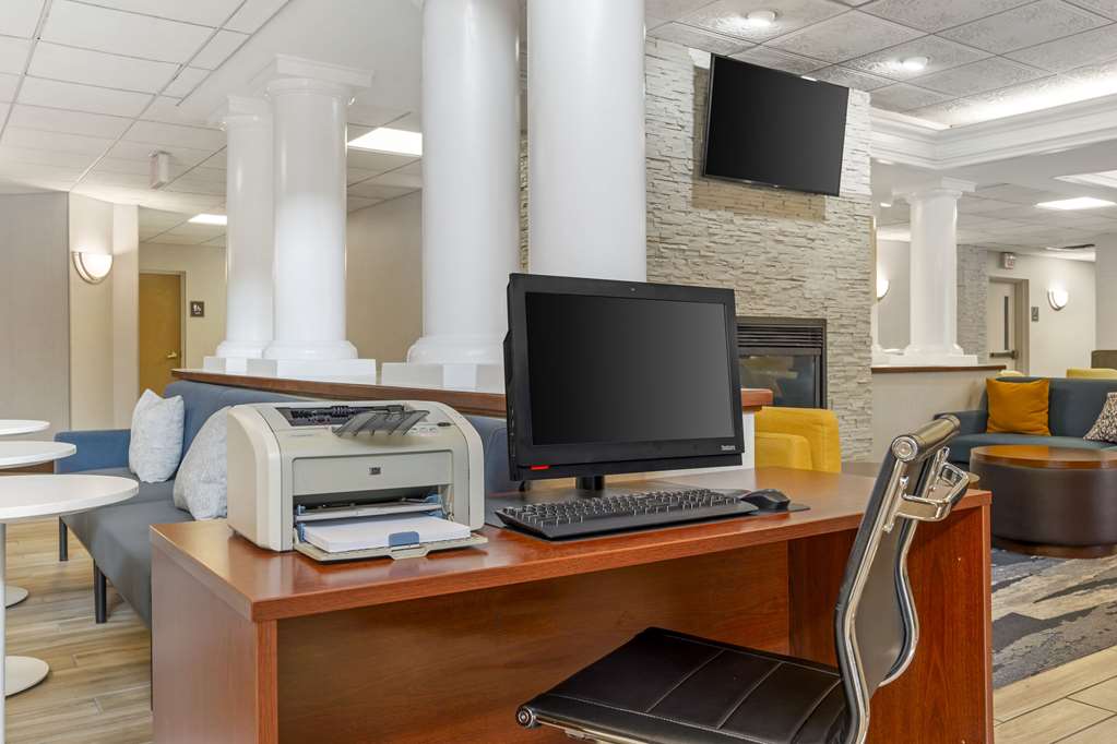 Comfort Inn & Suites LaVale Cumberland - photo 44