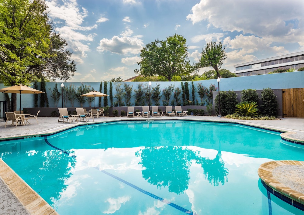 DoubleTree by Hilton Hotel Austin Northwest Arboretum - photo 18