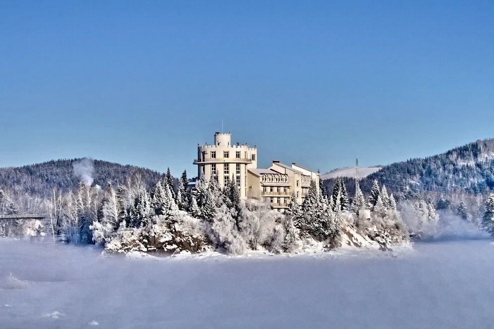 Korona Altaya Hotel — 4-Star Luxury Hotel in Katyn', Russia