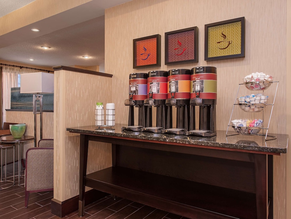 Hampton Inn Niceville Eglin Air Force Base - photo 20