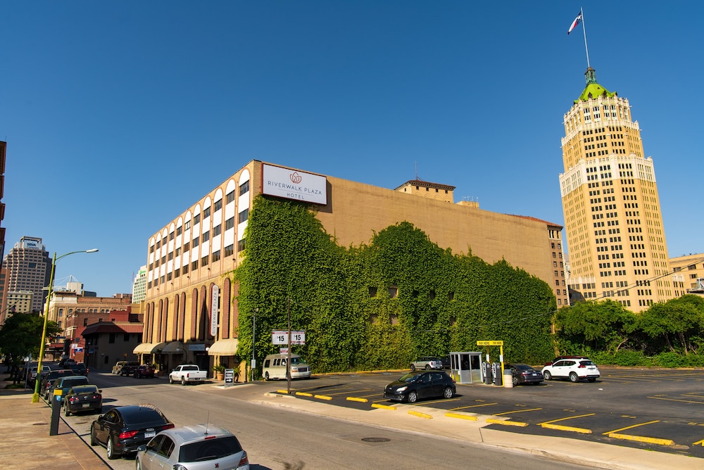 Riverwalk Plaza - photo 200
