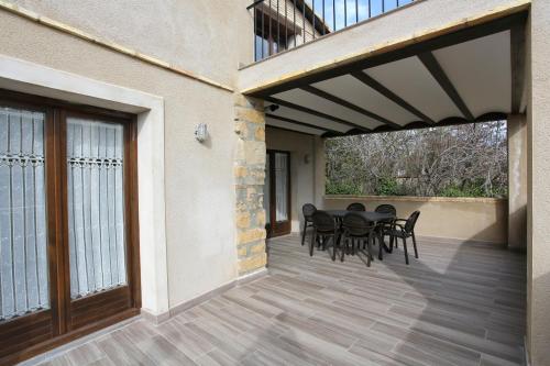 Casa Sierra de Guara — 4-Star Luxury Hotel in Adahuesca, Spain