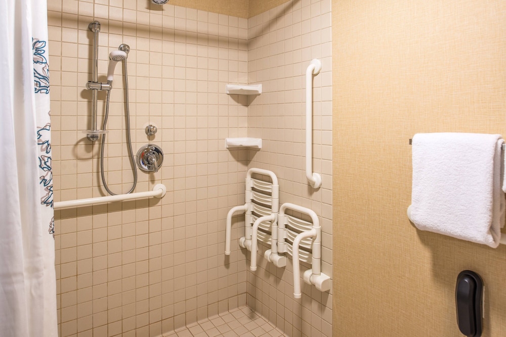 Residence Inn by Marriott Pittsburgh North Shore - photo 40
