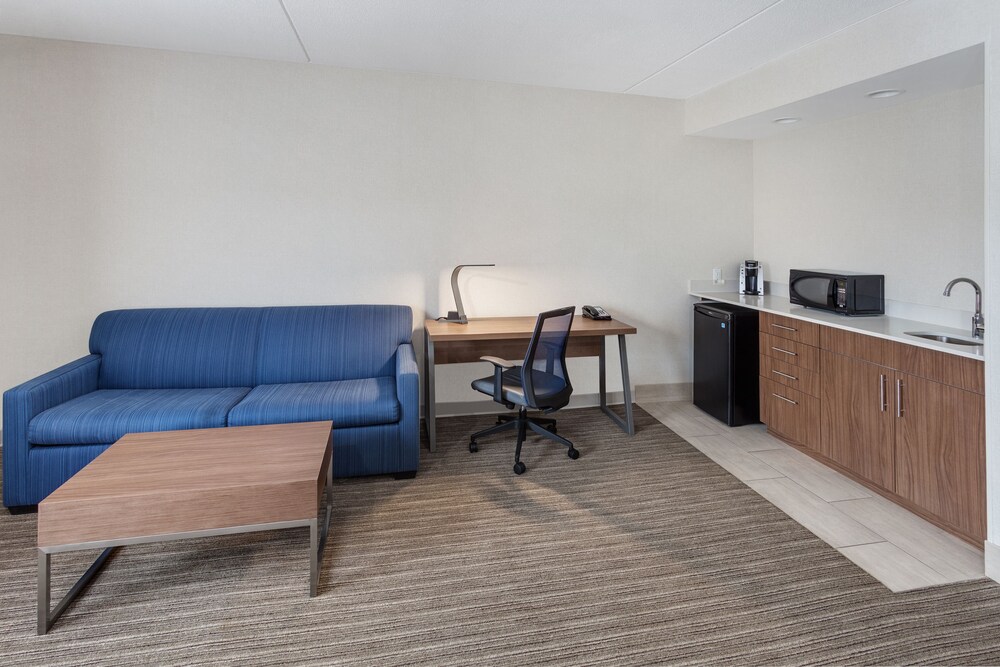 Holiday Inn Express Hotel & Suites Providence Woonsocket by IHG - photo 6