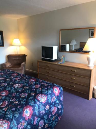 Four Seasons Motor Inn - photo 46