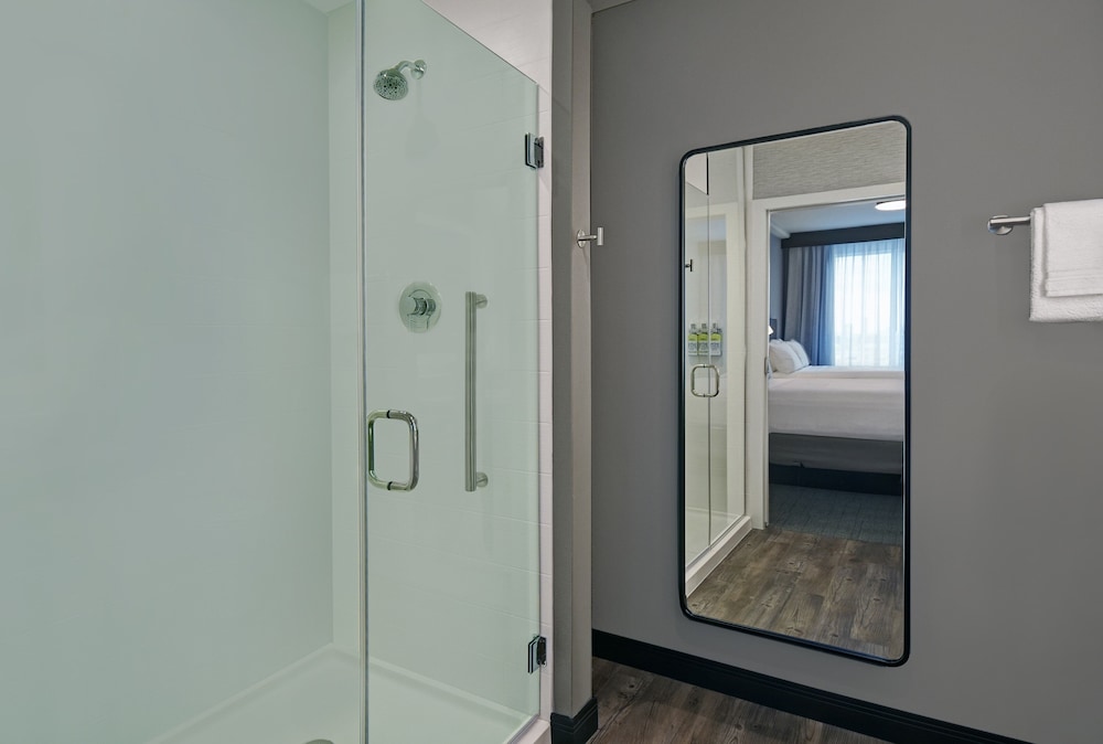 Staybridge Suites Houston Galleria Area by IHG - photo 24