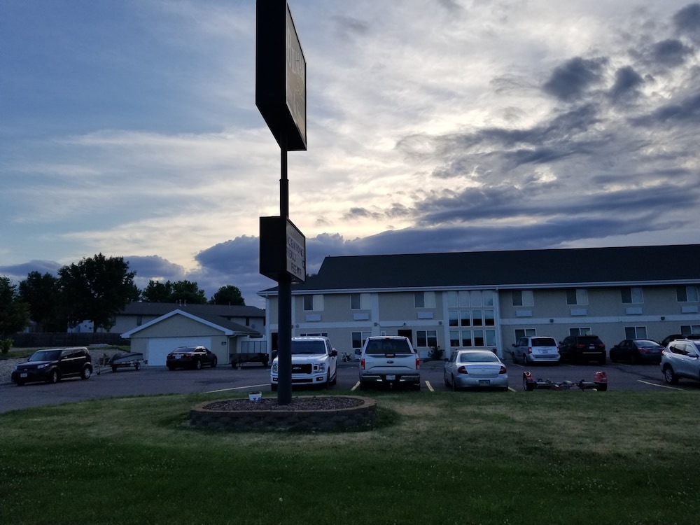 Bilmar Inn & Suites Dell Rapids Near Sioux Falls - photo 164