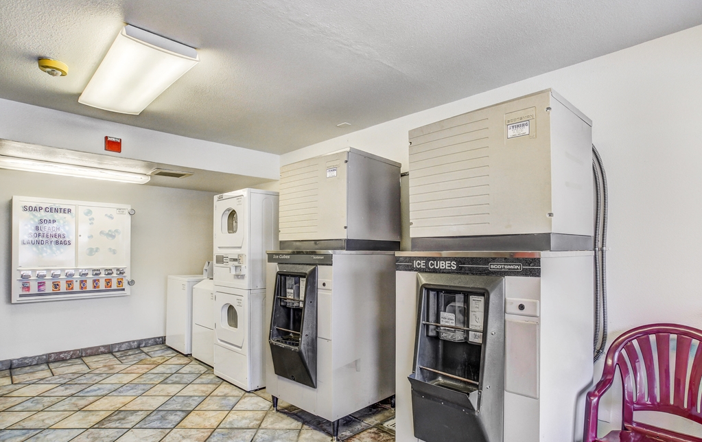 Motel 6 Medford OR North - photo 27