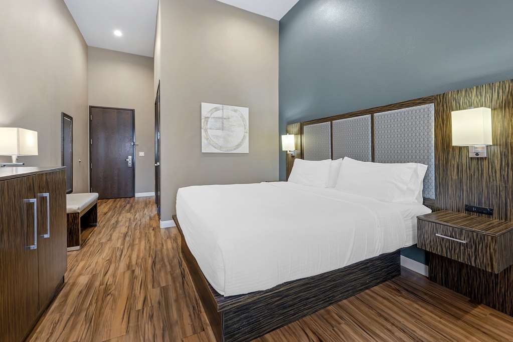 Best Western Plus Pflugerville - photo 12