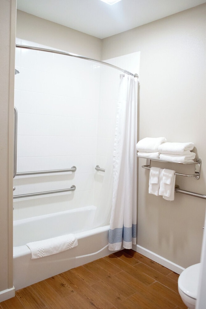 TownePlace Suites by Marriott Ames - photo 37