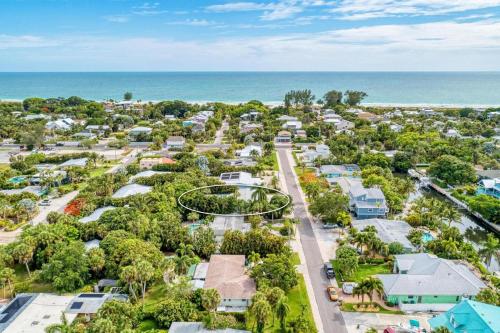 Hav Anna Holiday 211 Periwinkle Plaza in Anna Maria, United States