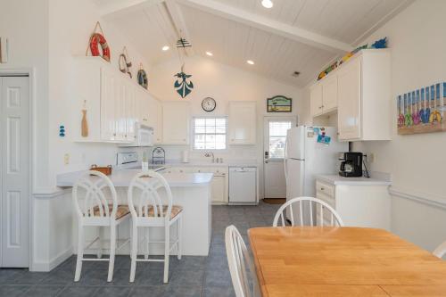 Sea Glass by Oak Island Accommodations - photo 13