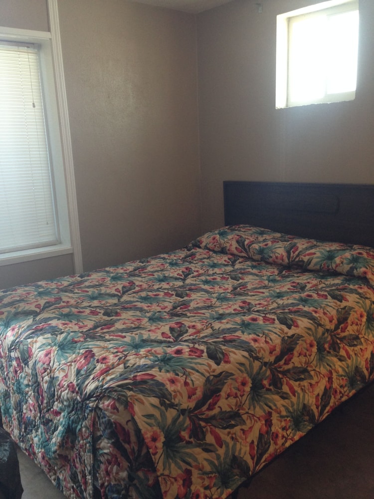 Oasis Motel - photo 3