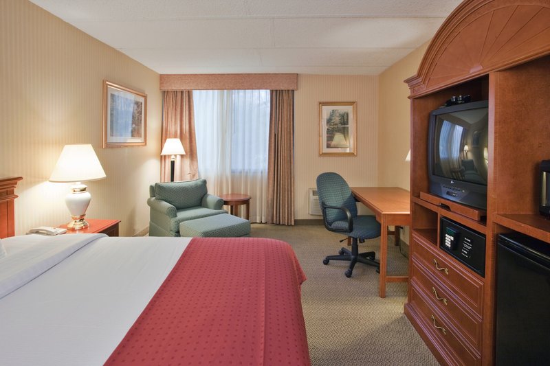 Holiday Inn Middletown Goshen - photo 22