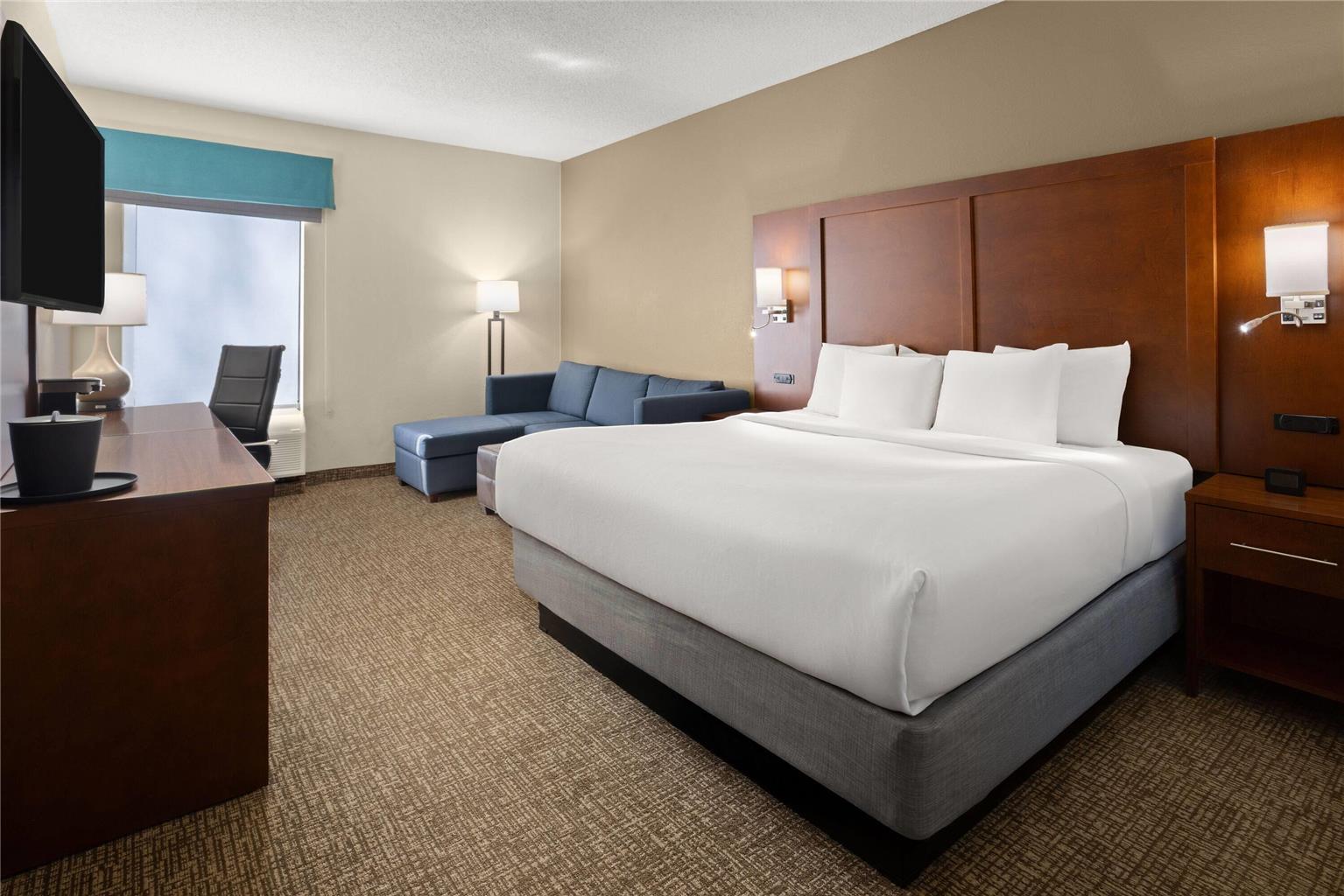 Wingate by Wyndham Buckhannon - photo 8