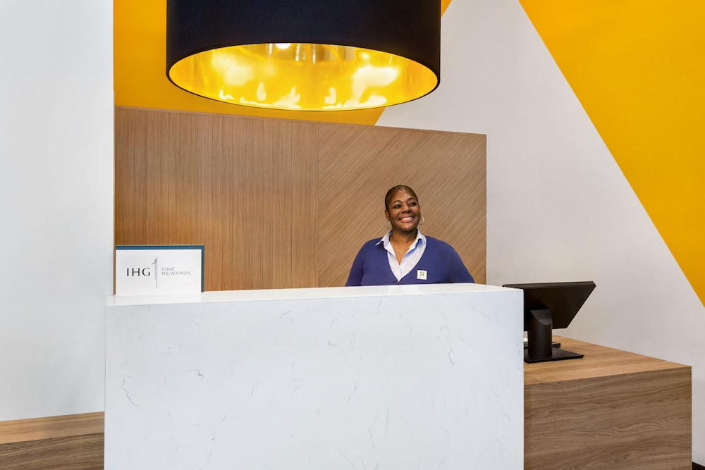 Holiday Inn Long Island City LaGuardia West