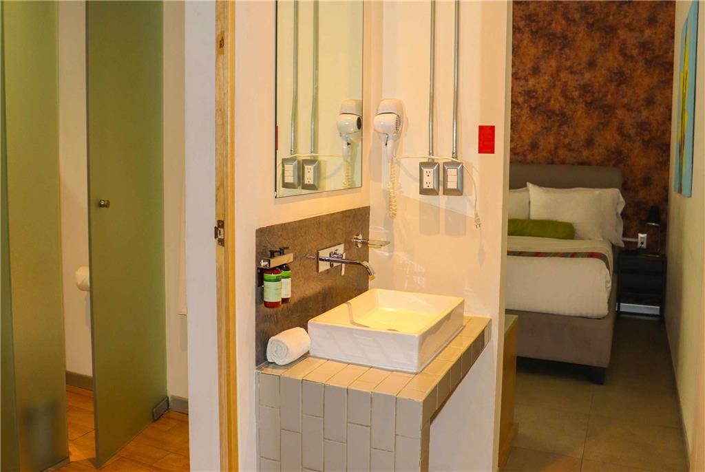 Guest room