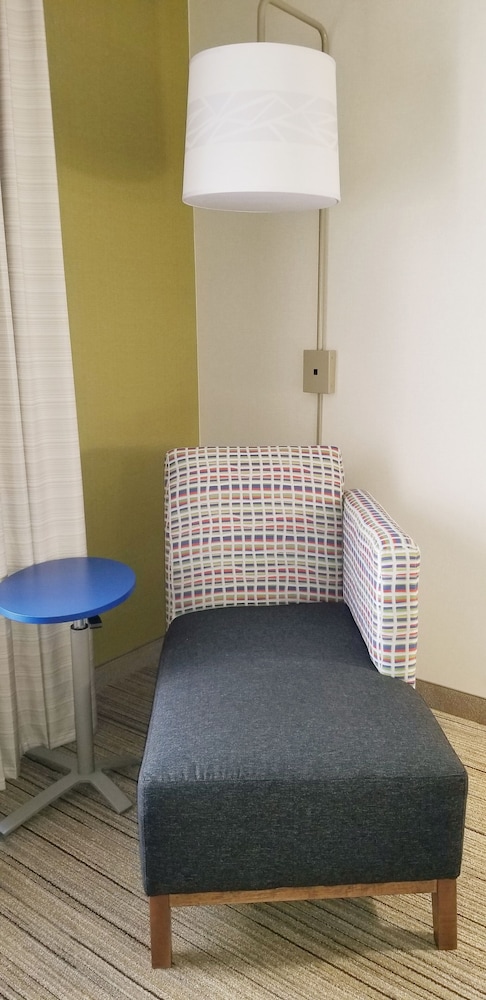 Holiday Inn Express & Suites Troy by IHG - photo 38